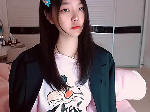 Snapshot of -Lucky_Girl chatting on February 2025 01:56:01 AM -Lucky Girl online show from February 2025 01:56:01 AM