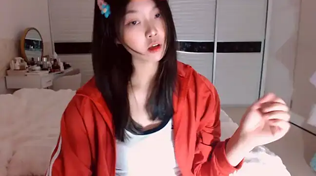 Snapshot of -Lucky_Girl chatting on February 2025 11:36:01 AM -Lucky Girl online show from February 2025 11:36:01 AM