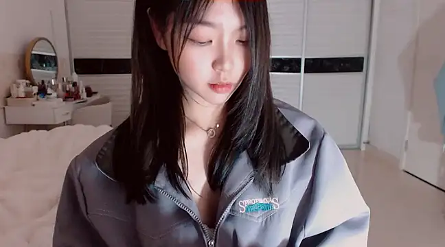 Snapshot of -Lucky_Girl chatting on February 2025 02:52:02 PM -Lucky Girl online show from February 2025 02:52:02 PM