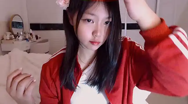 Snapshot of -Lucky_Girl chatting on February 2025 05:37:02 AM -Lucky Girl online show from February 2025 05:37:02 AM