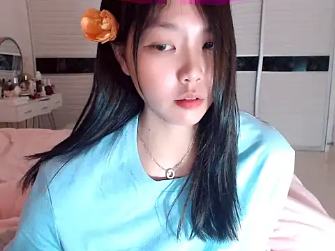 Snapshot of -Lucky_Girl chatting on February 2025 11:22:01 AM -Lucky Girl online show from February 2025 11:22:01 AM