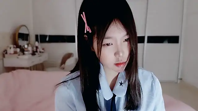 Snapshot of -Lucky_Girl chatting on February 2025 12:29:02 PM -Lucky Girl online show from February 2025 12:29:02 PM