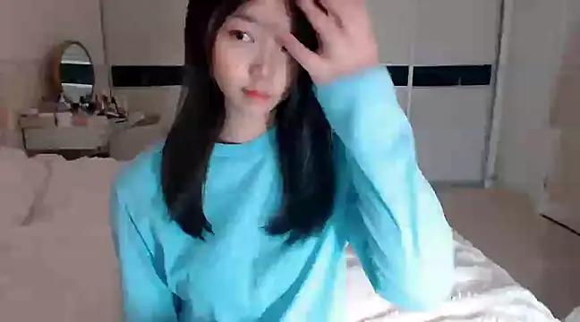 Snapshot of -Lucky_Girl chatting on March 2025 01:01:02 AM -Lucky Girl online show from March 2025 01:01:02 AM