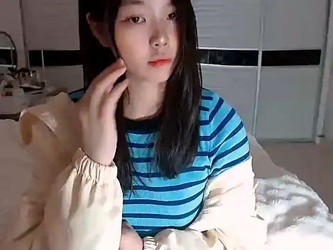 Snapshot of -Lucky_Girl chatting on March 2025 12:16:02 AM -Lucky Girl online show from March 2025 12:16:02 AM
