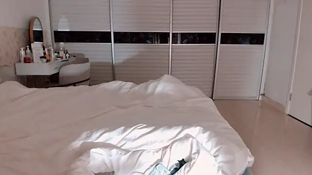 Snapshot of -Lucky_Girl chatting on October 2025 02:29:02 PM -Lucky Girl online show from October 2025 02:29:02 PM