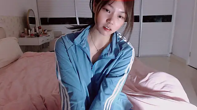 -Lucky Girl online show from May 2026 02:35:02 PM