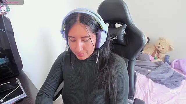 Snapshot of nerdgirl_314 chatting on January 2025 10:12:01 PM nerdgirl 314 online show from January 2025 10:12:01 PM