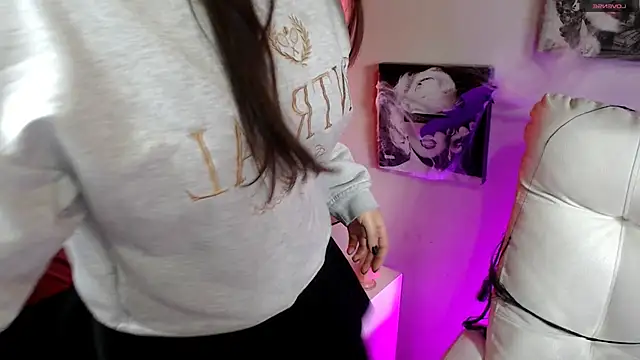 SamanthaRoldaan online show from October 2025 03:35:01 PM