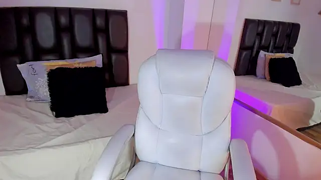 lana-rosse online show from March 2025 07:06:02 PM