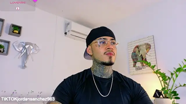 JordanSmiith  online show from March 2026 08:35:02 PM