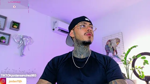 JordanSmiith  online show from May 2026 08:58:02 PM