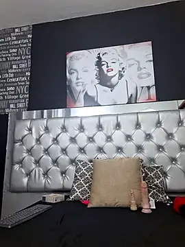 Snapshot of _nicolehotshemale chatting on March 2025 09:54:02 PM nicolehotshemale online show from March 2025 09:54:02 PM