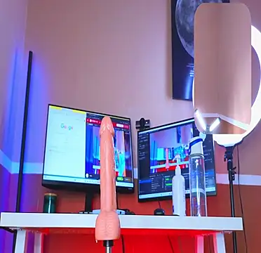 maykka online show from September 2025 11:39:02 PM