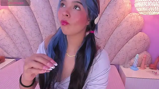 chloe watson  online show from February 2025 07:21:01 PM