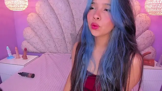 chloe watson  online show from February 2025 02:18:01 AM