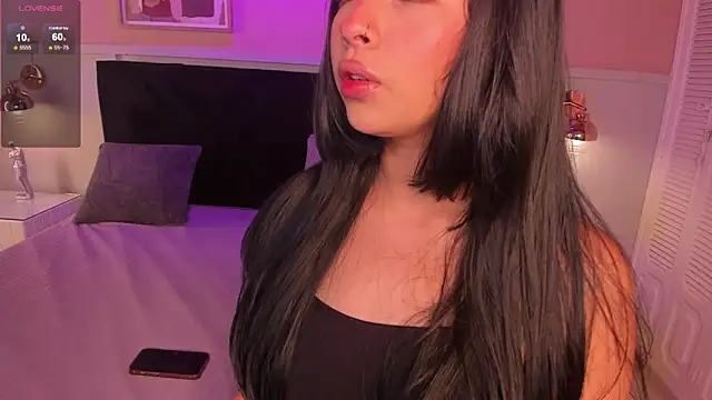 chloe watson  online show from April 2026 08:04:02 PM