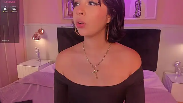 chloe watson  online show from May 2026 08:25:01 PM