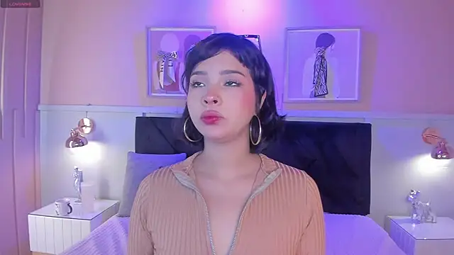 chloe watson  online show from June 2026 05:13:02 PM