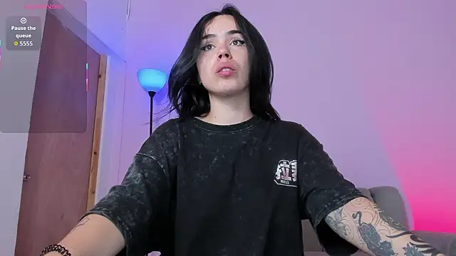 zoe6x online show from March 2026 01:49:01 PM