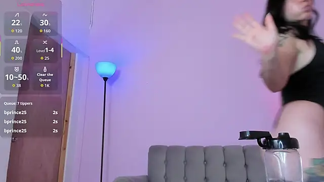 zoe6x online show from March 2026 06:00:01 PM