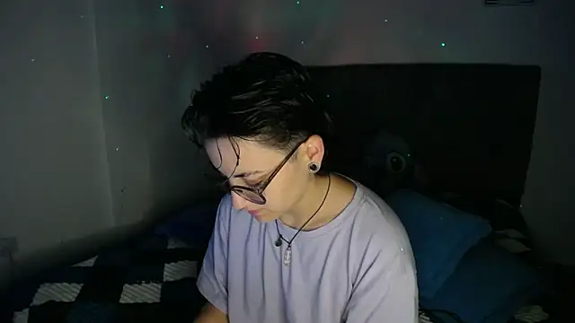 linda 33 online show from February 2026 09:35:02 PM