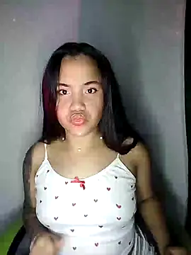 Snapshot of leila_22 chatting on December 2024 01:39:02 AM leila 22 online show from December 2024 01:39:02 AM