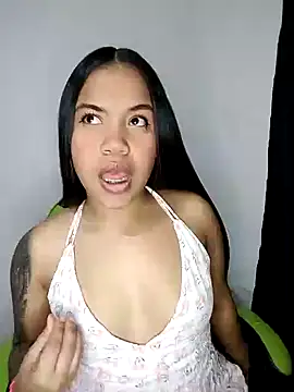 Snapshot of leila_22 chatting on December 2024 12:46:02 PM leila 22 online show from December 2024 12:46:02 PM