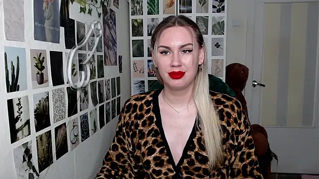 Snapshot of CapriScorpion chatting on September 2025 01:05:02 PM CapriScorpion online show from September 2025 01:05:02 PM