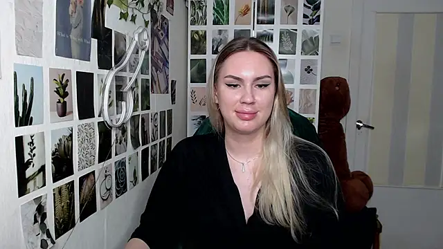 Snapshot of CapriScorpion chatting on October 2025 01:41:02 PM CapriScorpion online show from October 2025 01:41:02 PM