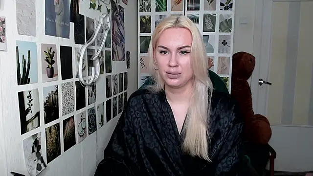 Snapshot of CapriScorpion chatting on October 2025 01:10:02 PM CapriScorpion online show from October 2025 01:10:02 PM