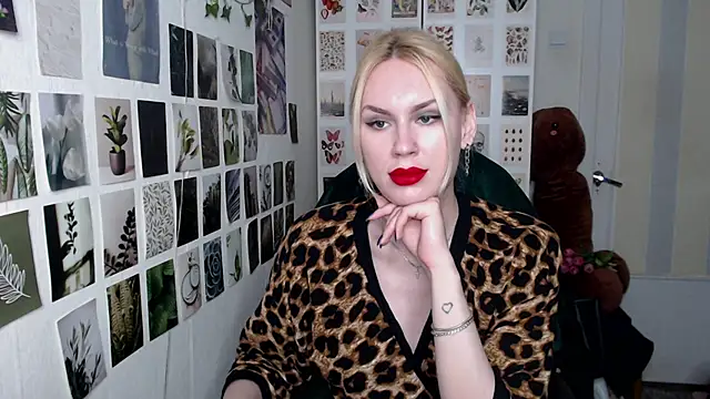 CapriScorpion online show from May 2026 04:12:02 PM