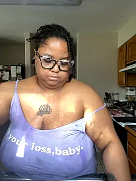 kweenxkarma online show from October 2025 09:37:02 PM