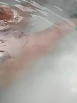 prettyboi6992 online show from February 2026 04:27:02 PM