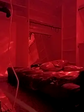 prettyboi6992 online show from April 2026 06:44:02 AM