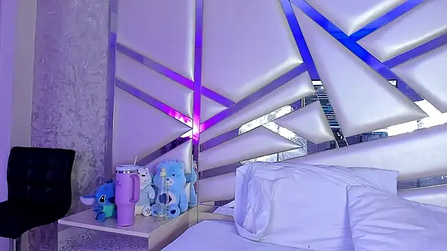 Miia002 online show from October 2025 03:04:02 AM