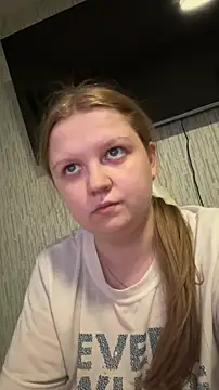 AnitaVine online show from November 2025 11:33:02 AM