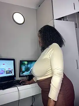 Bustygoddess32 online show from June 2026 08:50:02 PM