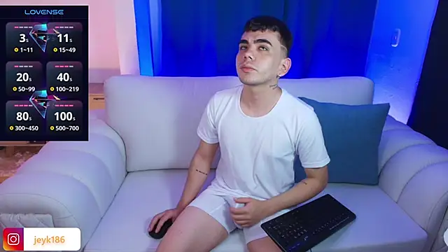 Snapshot of Jey_keler1 chatting on October 2025 12:44:01 AM Jey keler1 online show from October 2025 12:44:01 AM