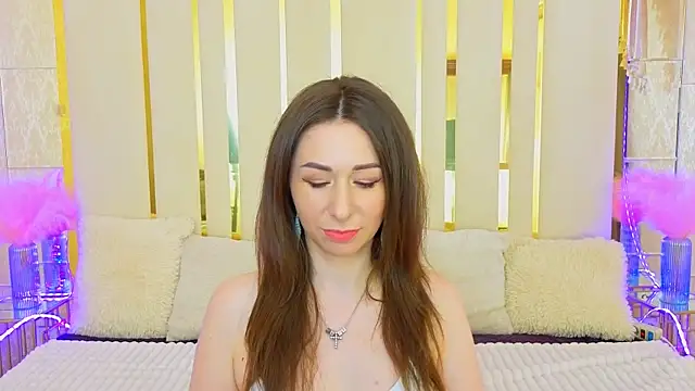 KimmmLi online show from June 2026 01:14:01 PM