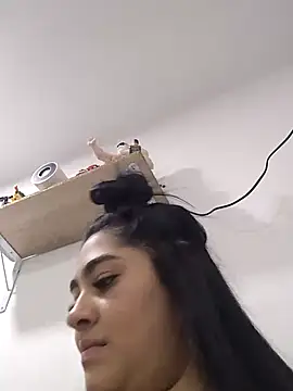 Charlotte cutee18 online show from October 2025 12:00:02 AM