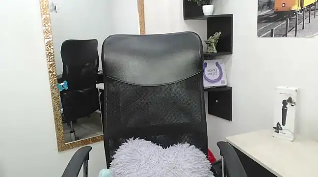 Snapshot of Prety_Nany chatting on January 2025 01:38:01 PM Prety Nany online show from January 2025 01:38:01 PM