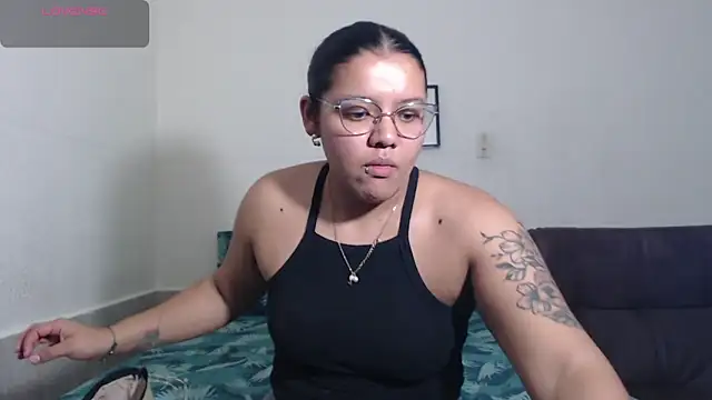 agata 22 online show from April 2026 12:06:01 AM