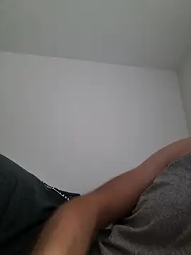 Snapshot of suarez1235 chatting on November 2025 09:37:01 AM suarez1235 online show from November 2025 09:37:01 AM