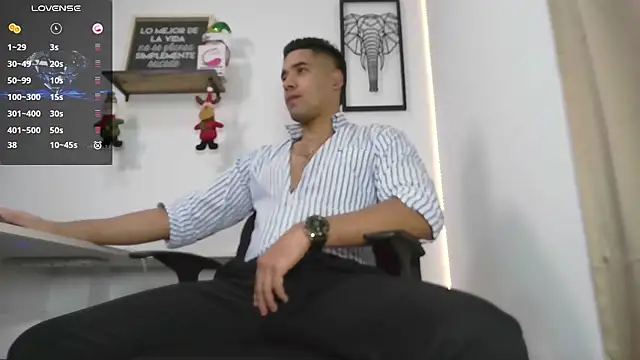 Snapshot of Thonydupont chatting on December 2024 11:02:02 PM Thonydupont online show from December 2024 11:02:02 PM