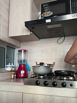 Barbie girl 69 online show from January 2026 10:13:02 PM