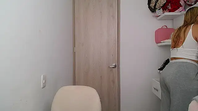 Barbie girl 69 online show from June 2026 05:59:01 PM