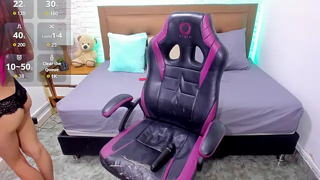 Snapshot of julieth_love_ chatting on October 2025 01:30:01 PM julieth love online show from October 2025 01:30:01 PM