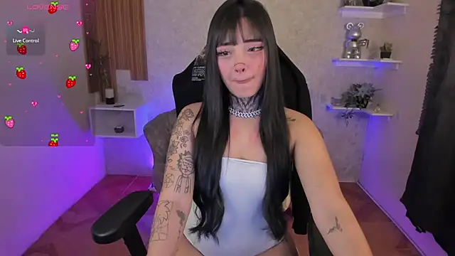 Snapshot of mia_catt05 chatting on February 2025 08:11:02 AM mia catt05 online show from February 2025 08:11:02 AM