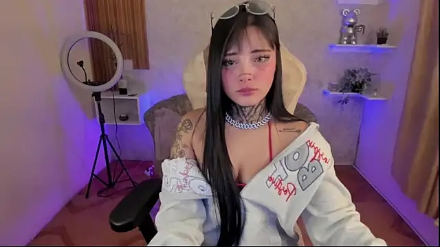 Snapshot of mia_catt05 chatting on March 2025 09:24:02 AM mia catt05 online show from March 2025 09:24:02 AM