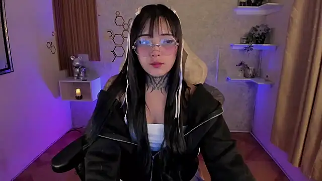 Snapshot of mia_catt05 chatting on September 2025 07:32:02 AM mia catt05 online show from September 2025 07:32:02 AM